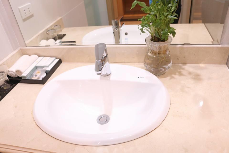 Ha Huy Hotel Ha Tinh Bagian luar foto